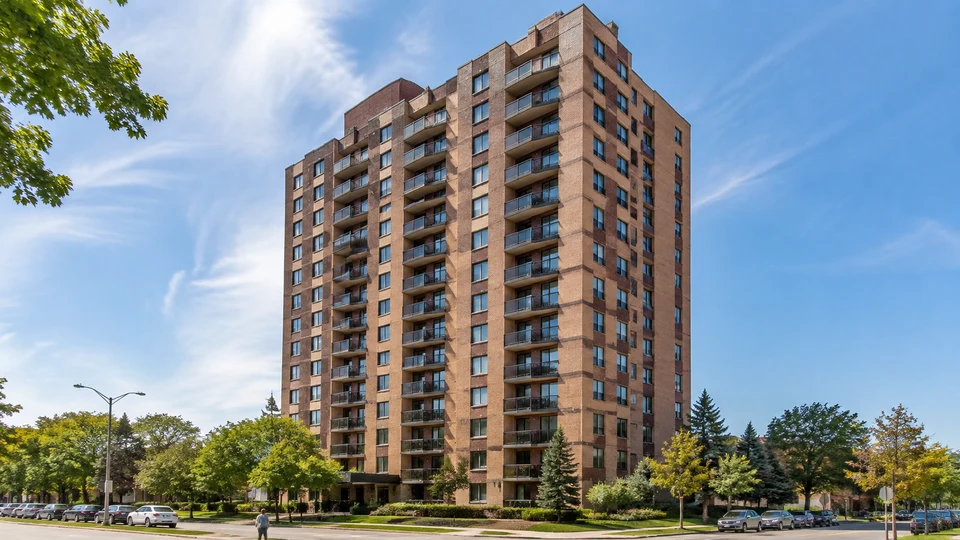 Block: a tall building that contains flats or offices; buildings that form part of a school, hospital, etc... which are used for a particular purpose
